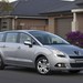 2013 Peugeot 5008: silver side front angle (Australia)