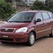 2001 Toyota T250.I Avensis Verso GLX: red front quarter (Australia)